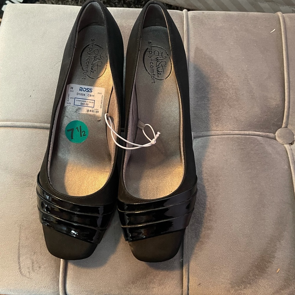Life Stride Black Small Heel Shoe